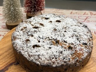 Three-ingredient Christmas Fruitcake